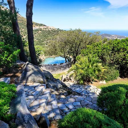 U Piazzale * Santa-Reparata-di-Balagna