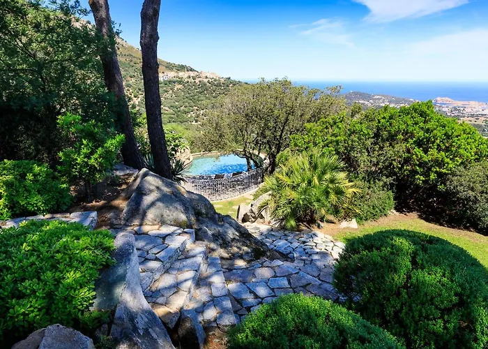 U Piazzale * Santa-Reparata-di-Balagna